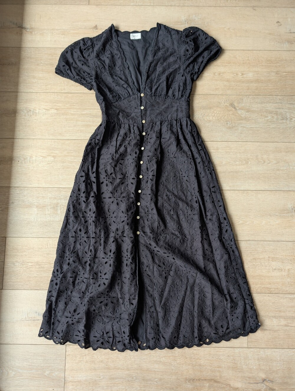 Wilfred Black Eyelet Midi Dress - Picture 4 of 5